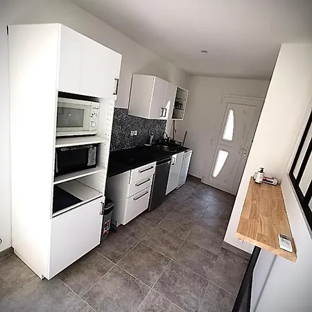 Au Milieu Des Vignes & Des Etoiles *