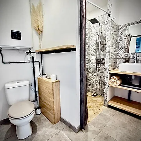 Au Milieu Des Vignes & Des Etoiles * Saint-Jean-de-Fos